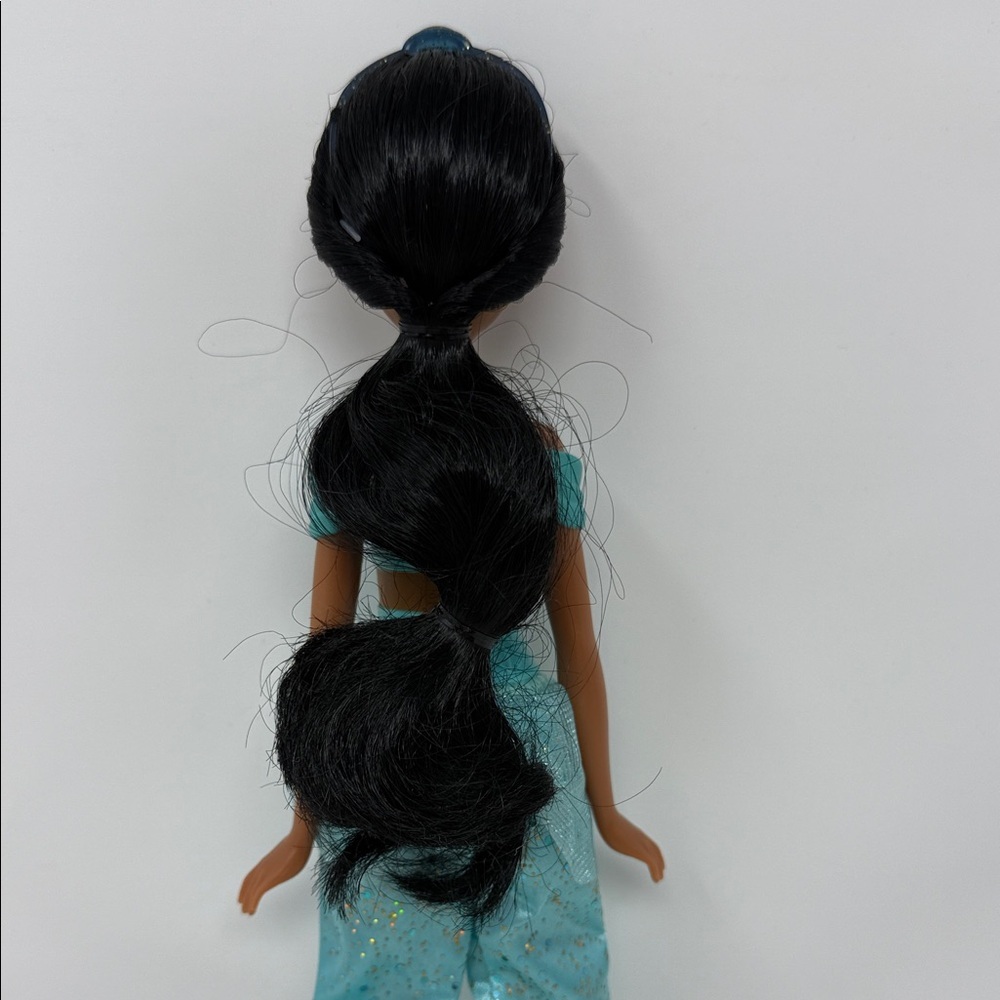 Disney Princess Jasmine Barbie Doll in Sparkling Aqua Outfit 11 “. (No Shoes) - Picture 3 of 8